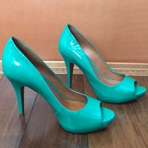 Schutz Women's Peep-Toe Pump